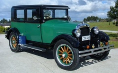1927 Essex Coach - Owners: Bevan and Brenda Chatterton