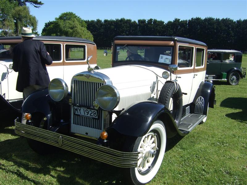 1928 Hudson Super 6 Sedan - owner: Brett Rossiter