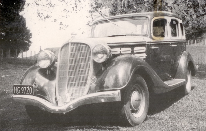 1934 Hudson 8.jpg